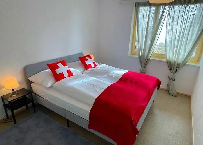 Lejlighed Thun Alps Scenic Views And Concierge By Swisshut Sigriswil
